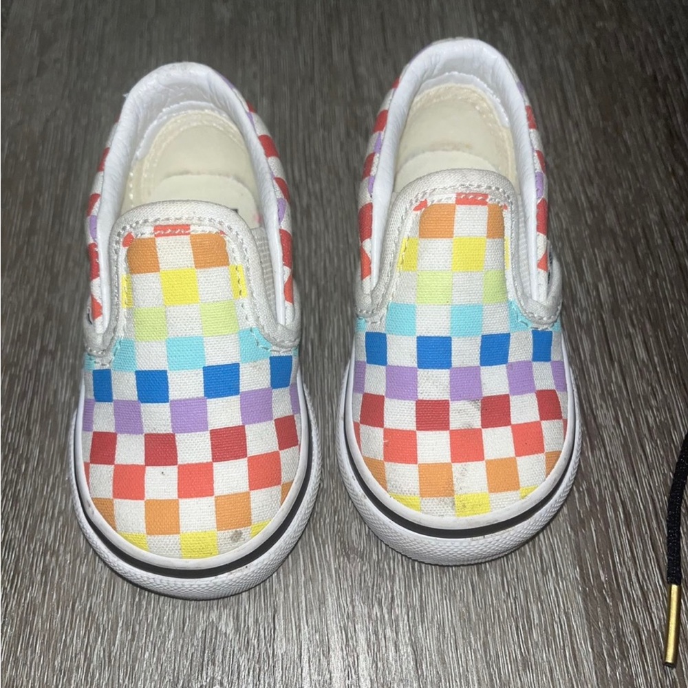 Baby checkered Vans size 4c